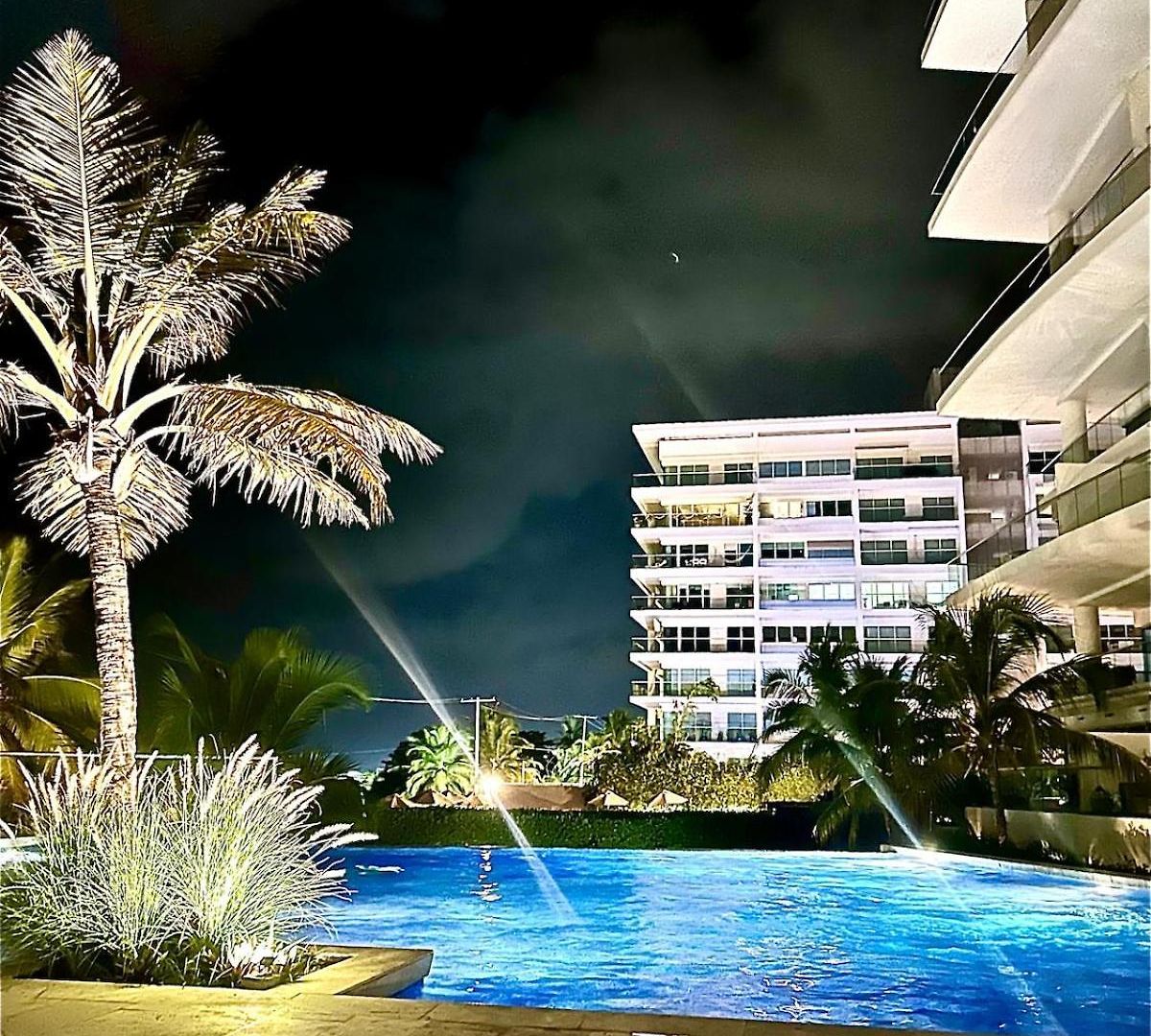 Mar Y Piscina Gigante En El Caribe Apartamento *