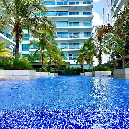 Apartamento Mar Y Piscina Gigante En El Caribe
